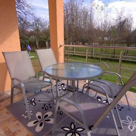 ヴィラ Bosnian Garden *